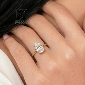 Bague de fiançailles ovale de luxe par Heerak Diamonds - Diamant de laboratoire ou naturel personnalisable en or - Product Image 2