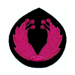 Insignias Bordadas a Mano Personalizadas, Insignias de Tela de Sarga de la Mejor Calidad, Nuevo Diseño, Insignias Bordadas a Mano en Venta - Product Image 4