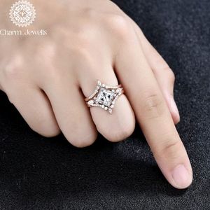 Bague de fiançailles en argent plaqué or 18 carats pour femme Charm Jewells, sertie de moissanite certifiée IGI, monture classique à griffes, pierre précieuse de 3g - Product Image 1
