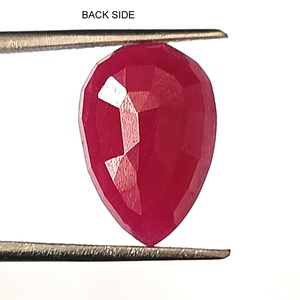 Pierre précieuse naturelle en rubis africain de 7,90 carats, taille poire, facettée, non montée - Product Image 6