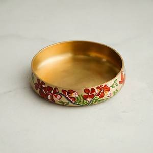 Bol à noix en laiton élégant et classique, personnalisé pour les fêtes à domicile, idéal pour servir des fruits secs, des noix ou des collations avec style - Product Image 1