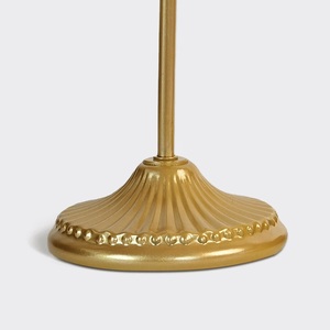 Ensemble de 2 bougeoirs décoratifs de luxe faits à la main, imprimés en typographie, en aluminium moulé, élégants et écologiques - Product Image 5