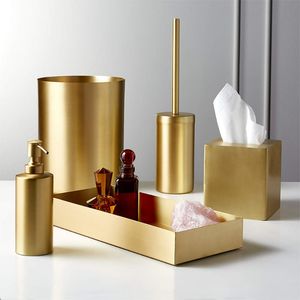 Ensemble de salle de bain décoratif en laiton avec porte-savon, porte-brosse à dents, boîte à mouchoirs et accessoires de comptoir assortis - Product Image 5