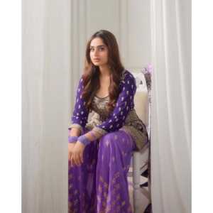 Beau haut-bas et ensemble Dupatta fantaisie pour femmes pour les fêtes - Product Image 4