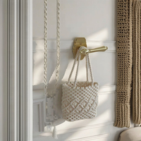 Sacs faits main en macramé 100% sacs en coton personnalisés de couleur unique avec décoration de chaîne et type de fermeture de couverture