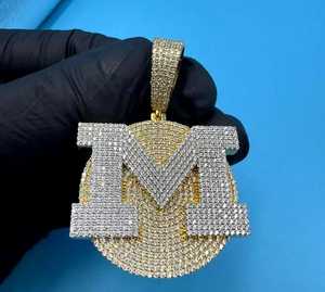 Colgante de letra M de moissanita con baño de oro de 18 quilates y plata de ley 925, estilo hip hop, para unisex. - Product Image 6