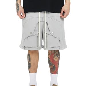 กางเกงขาสั้นผู้ชายผ้าแคนวาสโพลีเอสเตอร์/คอตตอน สไตล์สตรีทแวร์ มีเชือกผูกเอว กระเป๋าหลายช่อง ใส่สบาย เหมาะกับกิจกรรมกลางแจ้ง กันลม เป็นมิตรต่อสิ่งแวดล้อม - Product Image 1