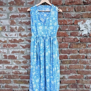 ชุดเดรสอินเดียผ้าฝ้ายพิมพ์ลายด้วยมือ 100% ลายดอกไม้ ทูนิคและเดรสยาวปักลายสไตล์ลำลองสำหรับผู้หญิง - Product Image 1