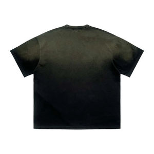 Camiseta de hombre retro de 250G con efecto desgastado y degradado, teñida con spray, de manga corta, hombros caídos, estilo ahumado, con estampado. - Product Image 2