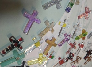 Croix carrée en résine ILAHI avec motif artistique, bords lisses, couleurs vives, décoration d'intérieur - Product Image 5