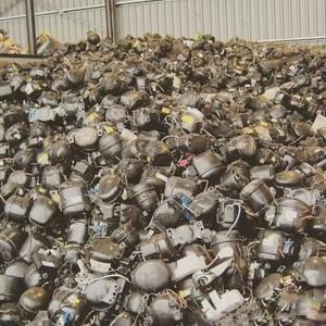 Déchets de compresseurs de climatiseurs et de réfrigérateurs avec cuivre pour la fusion et le recyclage – Fournisseur fiable, expédition immédiate disponible - Product Image 4