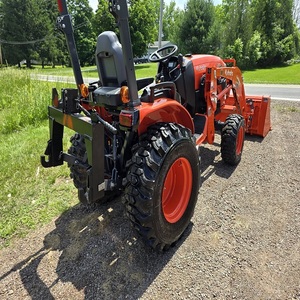 รถแทรกเตอร์ขนาดเล็ก Kubota LX2620 4WD ระดับพรีเมียม พร้อมเครื่องยนต์ดีเซล 23.3 แรงม้า ระบบส่งกำลัง HST 3 ระดับ และความสะดวกสบายสำหรับผู้ขับขี่ที่ใช้งานได้จริง - Product Image 6