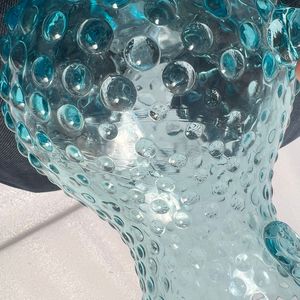 Carafe en verre bleu marine élégante de qualité supérieure pour servir de l'eau, du jus, du lait et des boissons froides à la maison - Product Image 6