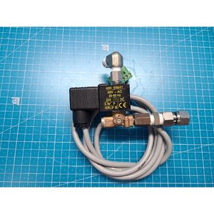 Conjunto de Cable Industrial BELDEN 430 04647 Usado Como Está, Piezas de Equipos Semiconductores Legados - Product Image 1