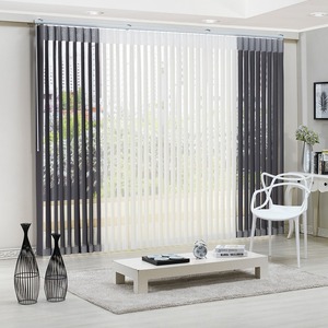 [Worldblind] Rideau vertical motorisé en tissu filtrant la lumière avec télécommande Uni-curvers Smart Dream - Product Image 2