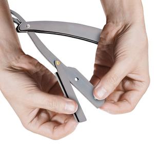 Vente en gros poignée de feuille enduit de poudre couleurs personnalisées barbier rasoir de rasage rasoir à feuilles avec étiquette personnalisée OEM - Product Image 3