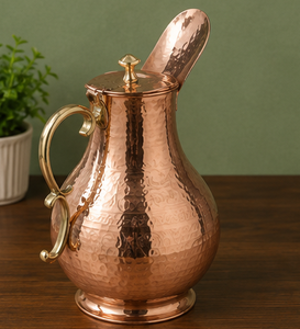 Carafe en cuivre martelé artisanal avec poignée, style vintage, vaisselle de style ancien, carafe turque vintage de haute qualité et grande capacité - Product Image 2