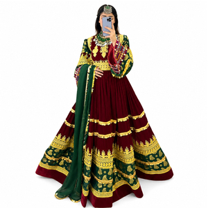 Vestido Afgano Tradicional de Alta Calidad, Pieza Antigua Increíble, Vestido de Mujer Afgana con Diseño Zari, Hecho a Mano, Estilo Kuchi - Product Image 1