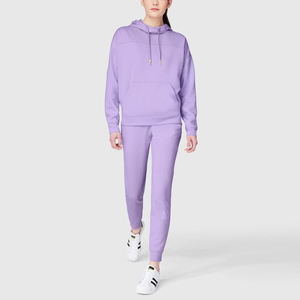 Ensemble de vêtements de sport pour femmes personnalisé, à capuche, deux pièces, pour l'hiver - Style streetwear, vêtements de jogging, 100% coton molletonné, respectueux de l'environnement - Product Image 1