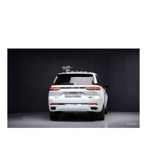 Jeep Cherokee Overland 2023 avec moteur 3.6L, boîte de vitesses automatique, caméra arrière, 26 840 km, conduite à gauche - Product Image 4