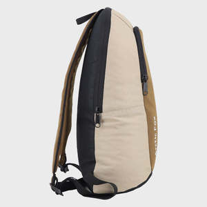Sac à dos antivol imperméable Arctic Fox Pug Brown avec port USB - Product Image 6
