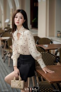 Damen High-Rise Schwarze Shorts mit Gürtel, Asymmetrische Plissee-Einsätze, Weites Bein, Elegante Schicke Büro-Hose, Sommerliche Freizeithose JOEL - Product Image 6