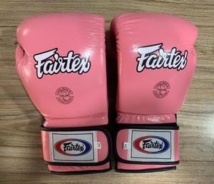 Guantes de Boxeo Universales Fairtex Muay Thai, Guantes de Boxeo de Entrenamiento y Sparring de Cuero Real Personalizados - Product Image 2
