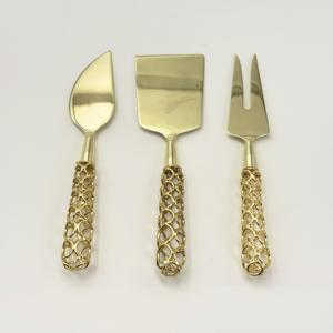 ชุดอุปกรณ์ชีสสแตนเลสสตีลเคลือบทองพร้อมด้ามจับลวดเหล็ก ผลิตโดย R B Overseas คุณภาพสูง ลดราคาสินค้าขายดี - Product Image 3