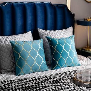 Fodere per cuscini in velluto dorato 18x18 pollici, confezione da 2, federe decorative quadrate per letto, divano, soggiorno in turchese - Product Image 3