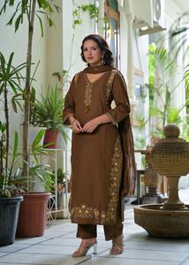 Ensemble Salwar Kameez en Coton Marron Longueur Ras du Sol avec Broderies et Dupatta – Tenue Ethnique Traditionnelle pour Femme Inde Pakistan Décontractée - Product Image 3