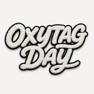 Patch brodé en chenille Oxytag Day, appliqué thermocollant, motif alphabet, blanc avec contour noir, prix abordable, OEM, personnalisé, vente en gros - Product Image 1
