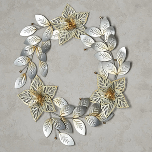 Elegante Corona Floral Metálica, Impresionantes Hojas y Flores Metálicas Plateadas y Doradas, Decoración Moderna para Puerta Principal o Pared, Ideal para Invierno y Fiestas - Product Image 1