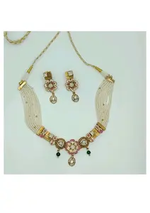 Conjunto de Joyería Nupcial India Tradicional con Piedras Florales y Gotas Verdes, Elegante Conjunto de Collar de Perlas Doradas - Product Image 2