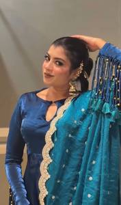 Ensemble de robe indienne pakistanaise bleu sarcelle avec des franges tendance et des broderies à paillettes, travail de cordon, dupatta pour femmes, mariage, fête - Product Image 1