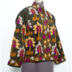 Suministro al por Mayor de Chaquetas Acolchadas de Algodón 100% Bordadas para Mujer, Estilo Retro Bohemio, Ecológicas y Transpirables de Fábrica - Product Image 4