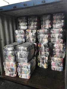 Ropa musulmana de segunda mano de alta demanda a granel | Estilos mixtos de ropa usada de Abayas y Thobes | para venta al por mayor - Product Image 6