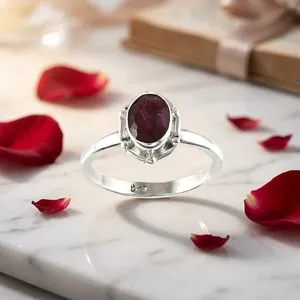 Anillo de Plata de Ley 925 con Cuarzo Rojo Llama Sagrada, Joyería Hecha a Mano, Gema Roja Natural, Anillo Ovalado de Amor, Estilo Vintage - Product Image 3