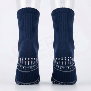 Chaussettes ras du cou pour hommes, couleur unie, tricotées, respirantes, en coton, polyester et élasthanne, pour usage quotidien en automne, style classique - Product Image 2