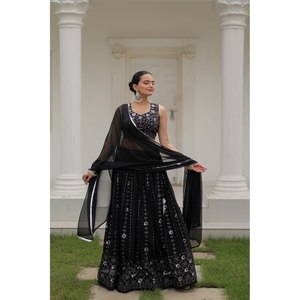 Trabajo de bordado Georgette estilo indio y pakistaní Lehenga Choli con Dupatta atractivo y elegante - Product Image 2