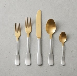 Ensemble de couverts élégants plaqués or, 4 pièces, finition miroir haute brillance, passe au lave-vaisselle, couverts en métal, vaisselle de mariage - Product Image 1