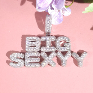 Starspire Jewels Bijoux Hip Hop pour Hommes, Pendentif Personnalisé Lettre ou Numéro en Argent Sterling 925 avec Moissanite VVS Taille Émeraude - Product Image 1