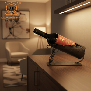 ชั้นวางไวน์เหล็กดัด งานแฮนด์เมด 100% รูปทรงมดยกใบไม้ สำหรับขวดเดียว ตกแต่งบ้านสไตล์วินเทจหรูหรา จากเวียดนาม - Product Image 5