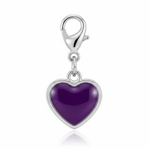 Regalos de joyería para niñas, colgantes de metal personalizados con forma de corazón plateado. - Product Image 5