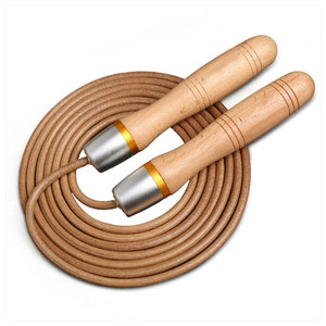 Corde à sauter de fitness personnalisable avec poignée en bois de haute qualité, en PVC/plastique/mousse, longueur réglable, logo personnalisé, marque privée - Product Image 1