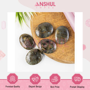 หินลาบราดอไรต์ธรรมชาติทรงรีขัดเงาขนาด 2.5 นิ้ว น้ำหนัก 1 กิโลกรัม สำหรับการปกป้องและปรับสมดุลพลังงาน จากอินเดีย Anshul Impex - Product Image 5