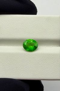 Pierre précieuse naturelle de tsavorite grenat, taille ovale, vert vif, 1,57 ct, pour la fabrication de bijoux, pierre de collection - Product Image 4