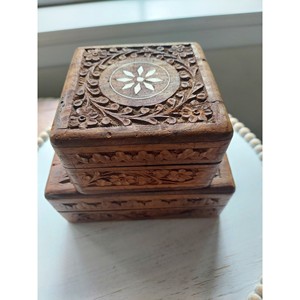 Ensemble de boîtes sculptées en bois de Sheesham faites à la main avec incrustation de nacre - Vente en gros - Product Image 2