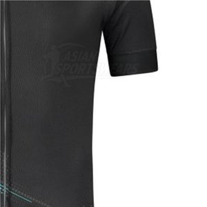 เสื้อจักรยานแขนสั้นผู้ชายระดับพรีเมียม แห้งเร็ว ผลิตจากโพลีเอสเตอร์ 100% เนื้อผ้ายืดหยุ่นสวมใส่สบาย เหมาะสำหรับการปั่นจักรยาน - Product Image 5
