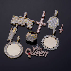 Colgante de Plata con Moissanita para Foto, Collar Personalizado con Imagen, Diseño Redondo con Halo de Baguette, Regalo - Product Image 3
