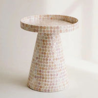 Table de chevet en mosaïque de nacre naturelle avec coquillages incrustés, design plateau supérieur, pour l'aménagement intérieur de la maison